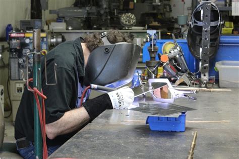 metal fabrication and layout courses|metal shaping classes near me.